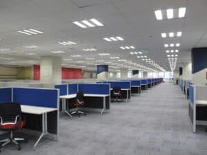 Image of a modern call center with AI integration.